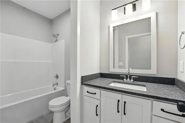 $674,900 | 10504 North Mulberry Street, Kansas City, MO 64155