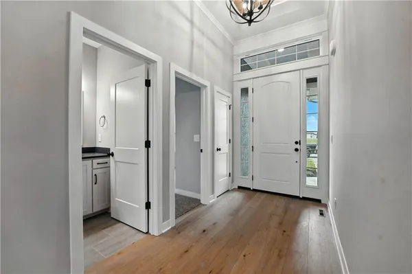 $674,900 | 10504 North Mulberry Street, Kansas City, MO 64155