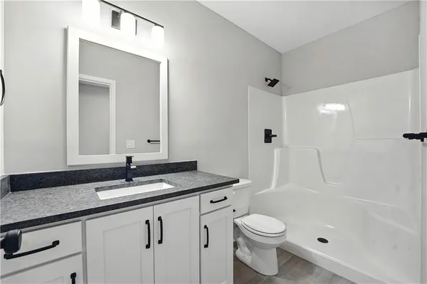 $674,900 | 10504 North Mulberry Street, Kansas City, MO 64155