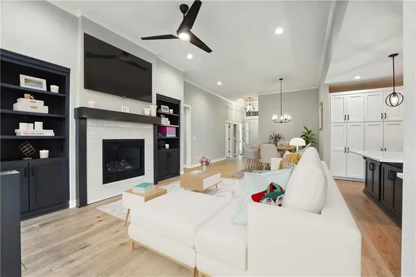 $674,900 | 10504 North Mulberry Street, Kansas City, MO 64155