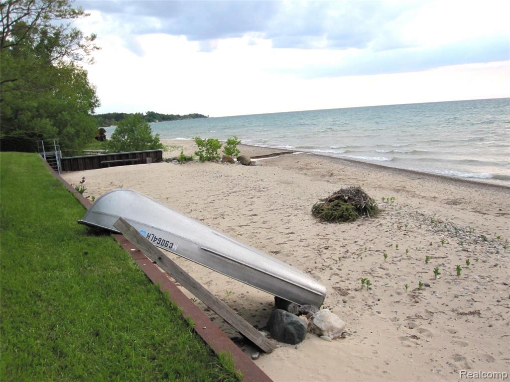 3003 Lakeshore Road Lexington, MI 48450 - Photo 4 of 51 Gallery Image 4