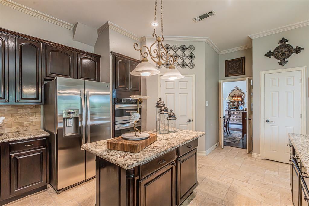 3240 Paddock Circle Flower Mound, TX 75022 - Photo 15 of 38 Kitchen