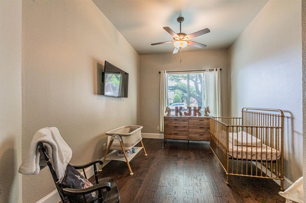 3240 Paddock Circle Flower Mound, TX 75022 - Photo 23 of 38 1st Floor Guest Room