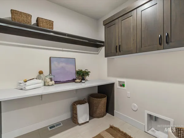 $699,900 | 375 South Strut Way, Boise, ID 83716