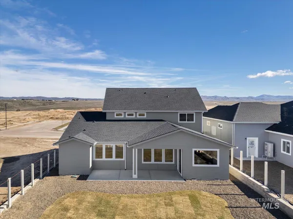 $699,900 | 375 South Strut Way, Boise, ID 83716