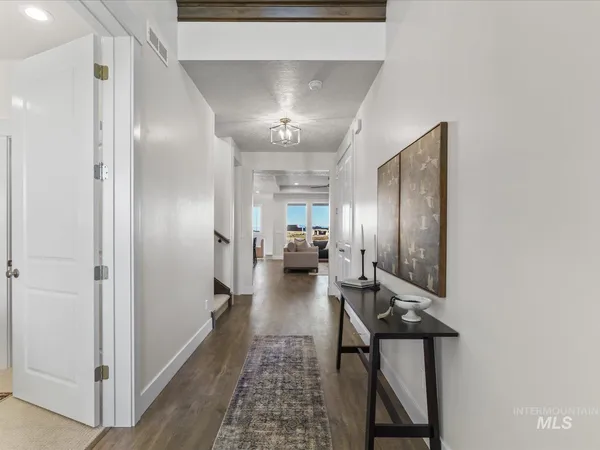 $699,900 | 375 South Strut Way, Boise, ID 83716