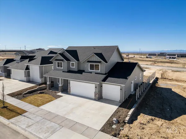 $699,900 | 375 South Strut Way, Boise, ID 83716
