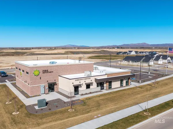 $699,900 | 375 South Strut Way, Boise, ID 83716