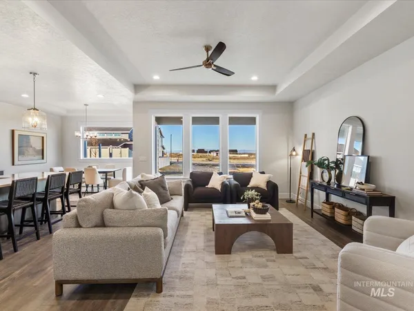 $699,900 | 375 South Strut Way, Boise, ID 83716