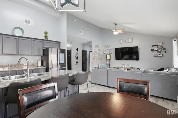 $399,900 | Undisclosed Address, Bakersfield, CA 93307