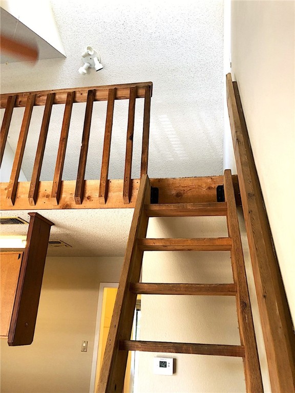 2210 Pearl Street, Unit 304 Austin, TX 78705 - Photo 11 of 32 a view of entryway