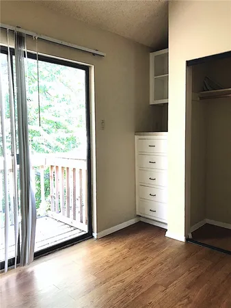 $1,350 | 2210 Pearl Street, Unit 304, Austin, TX 78705