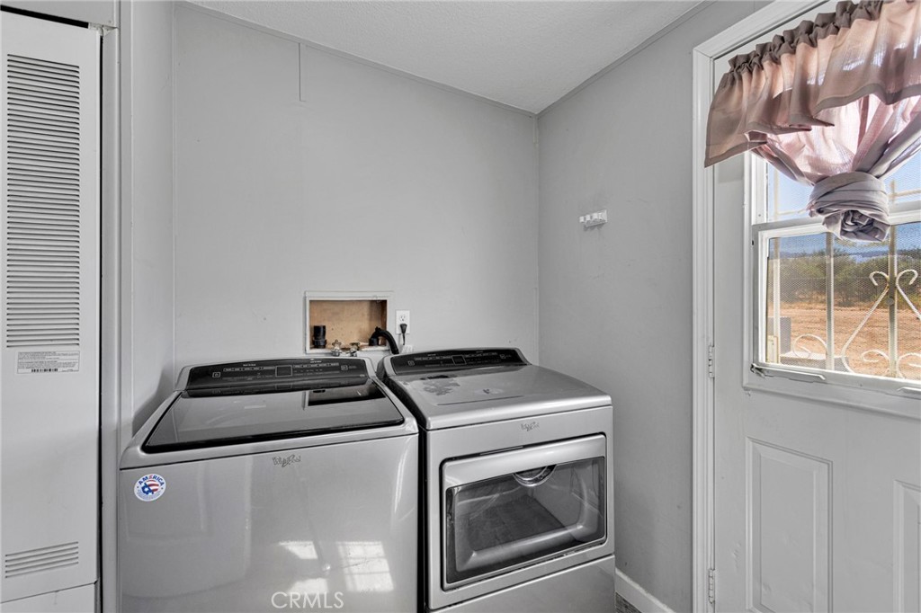 8074 Mira Mar Road Phelan, CA 92371 - Photo 27 of 49