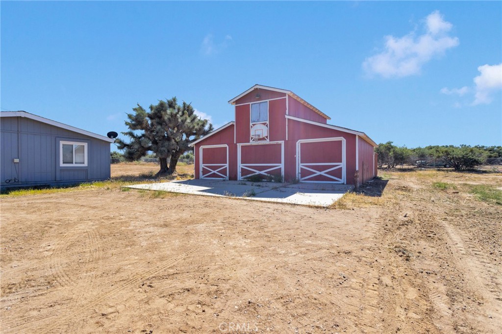 8074 Mira Mar Road Phelan, CA 92371 - Photo 34 of 49