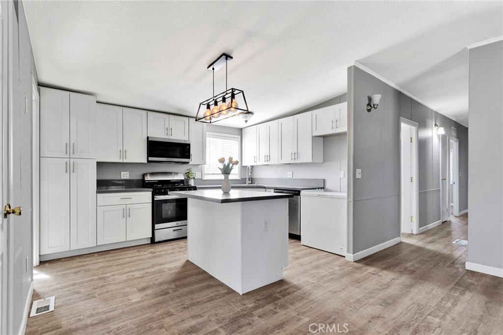 8074 Mira Mar Road Phelan, CA 92371 - Photo 8 of 49