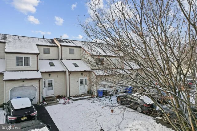 $350,000 | 8 Bayleaf Drive, Lumberton, NJ 08048