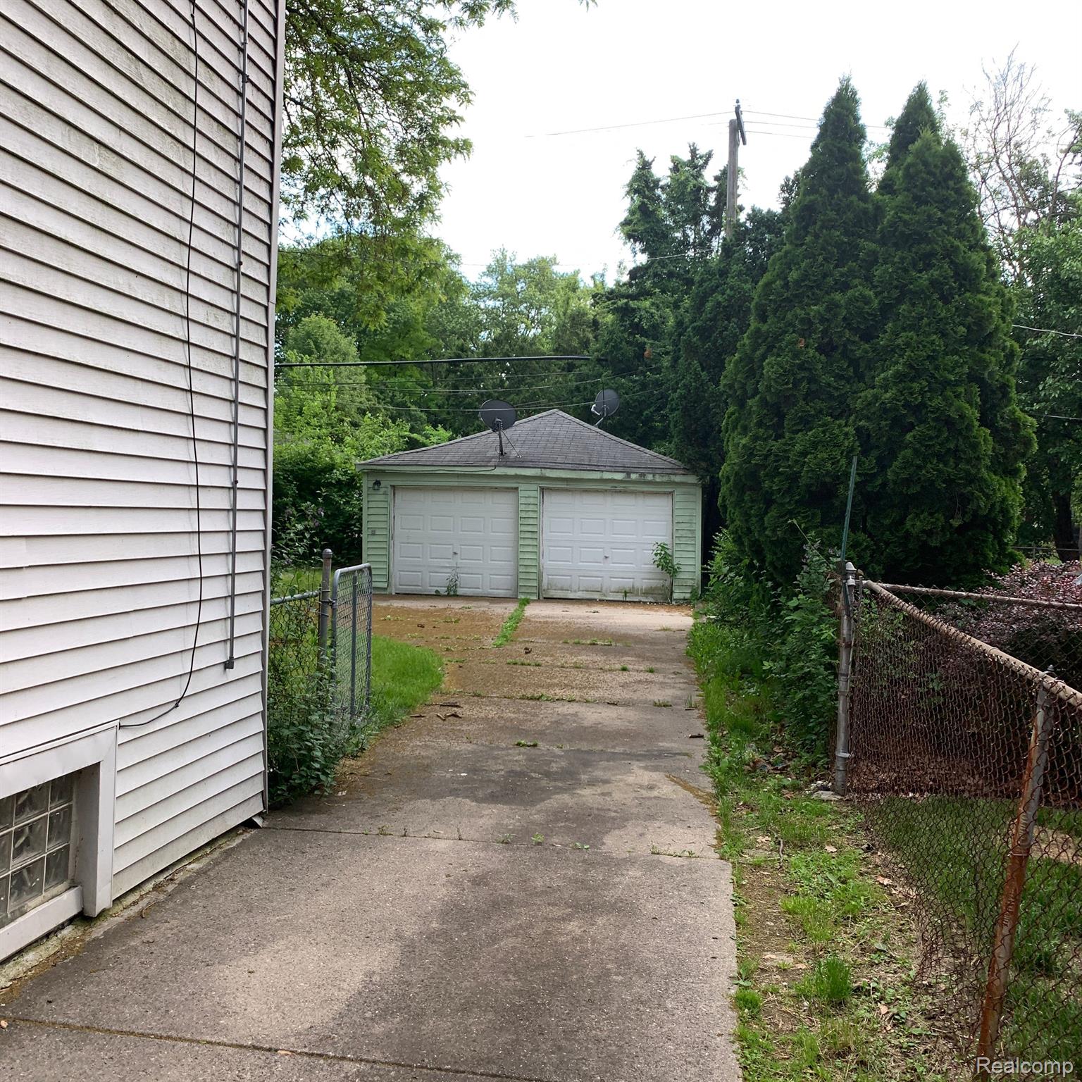 3927 Yorkshire Road Detroit, MI 48224 - Photo 14 of 17 Gallery Image 14