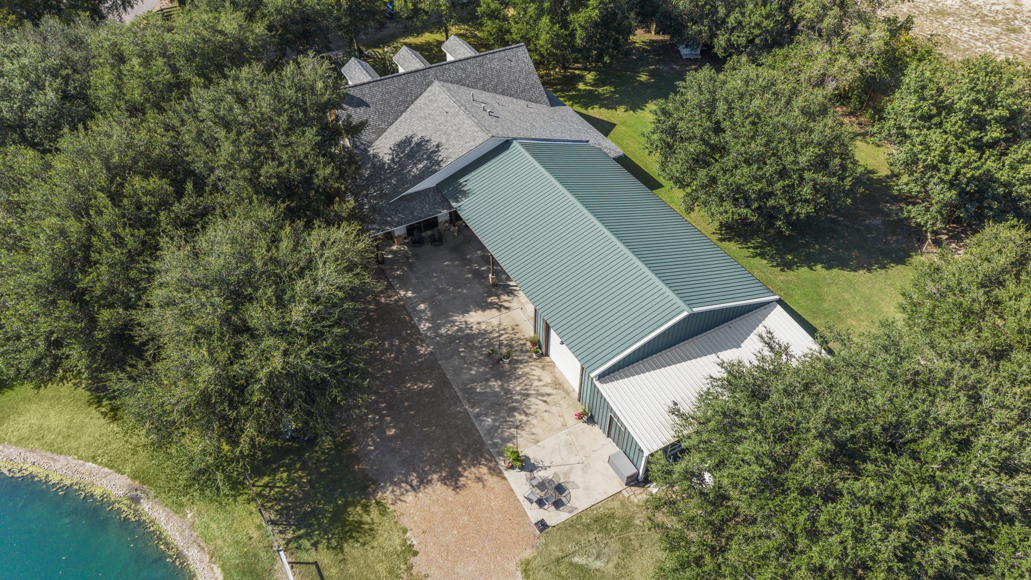 13319 Colony Road Needville, TX 77461 - Photo 19 of 48 Gallery Image 19