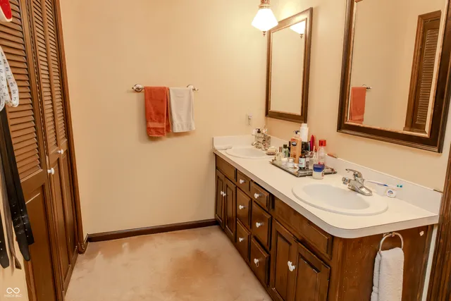 $390,000 | 1958 West Twin Oaks Court, Crawfordsville, IN 47933