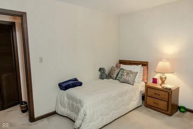 $390,000 | 1958 West Twin Oaks Court, Crawfordsville, IN 47933