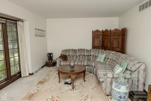 $390,000 | 1958 West Twin Oaks Court, Crawfordsville, IN 47933