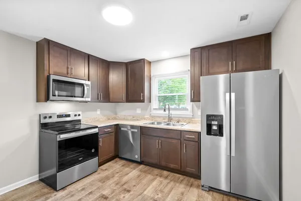 $950 | 147 Darlene Drive, Unit C, Clarksville, TN 37042
