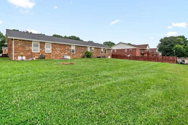 $950 | 147 Darlene Drive, Unit C, Clarksville, TN 37042