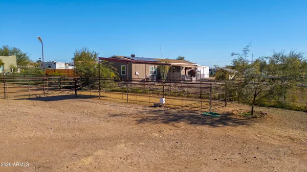$588,000 | 39624 North Central Avenue, Phoenix, AZ 85086