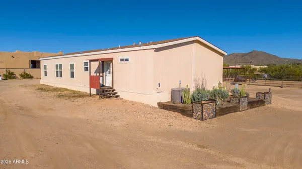 $588,000 | 39624 North Central Avenue, Phoenix, AZ 85086
