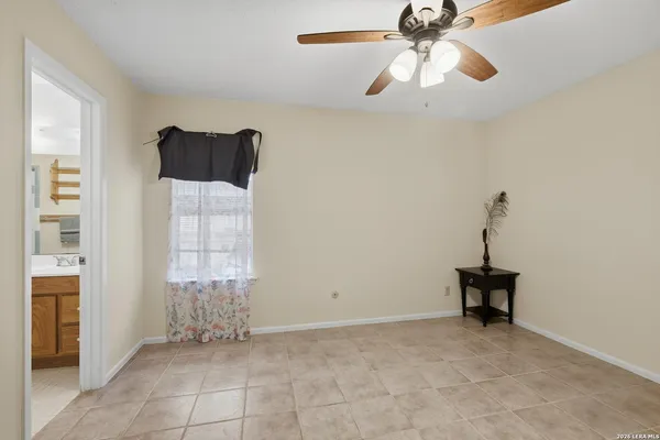 $140,000 | 1051 Country Club Drive, Unit M45, Seguin, TX 78155