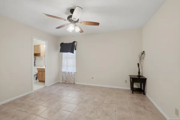 $140,000 | 1051 Country Club Drive, Unit M45, Seguin, TX 78155