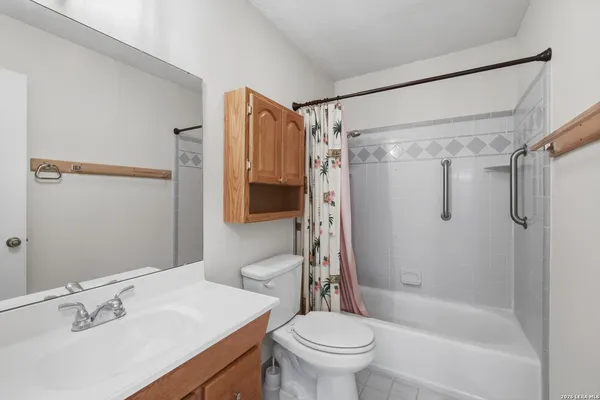 $140,000 | 1051 Country Club Drive, Unit M45, Seguin, TX 78155