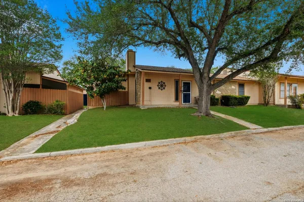 $140,000 | 1051 Country Club Drive, Unit M45, Seguin, TX 78155