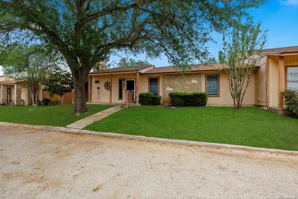 $140,000 | 1051 Country Club Drive, Unit M45, Seguin, TX 78155