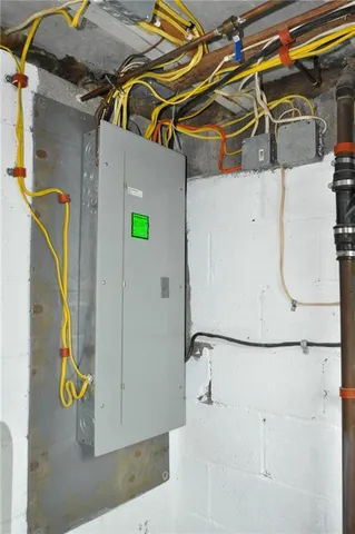 $185,000 | 336 Glencoe Drive, West Mifflin, PA 15122