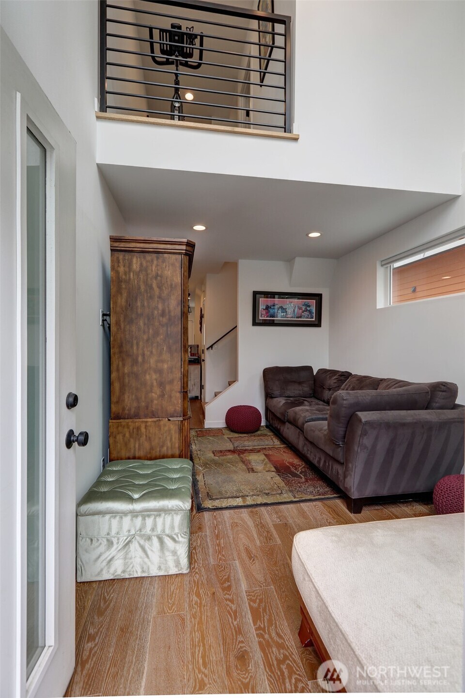 3854 22nd Avenue Southwest Seattle, WA 98106 - Photo 2 of 11 a living room with furniture