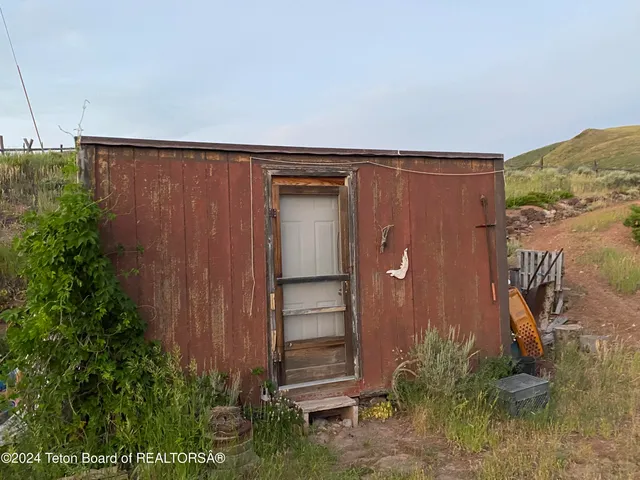 $549,000 | 2406 Smokey Canyon Road, Wayan, ID 83285