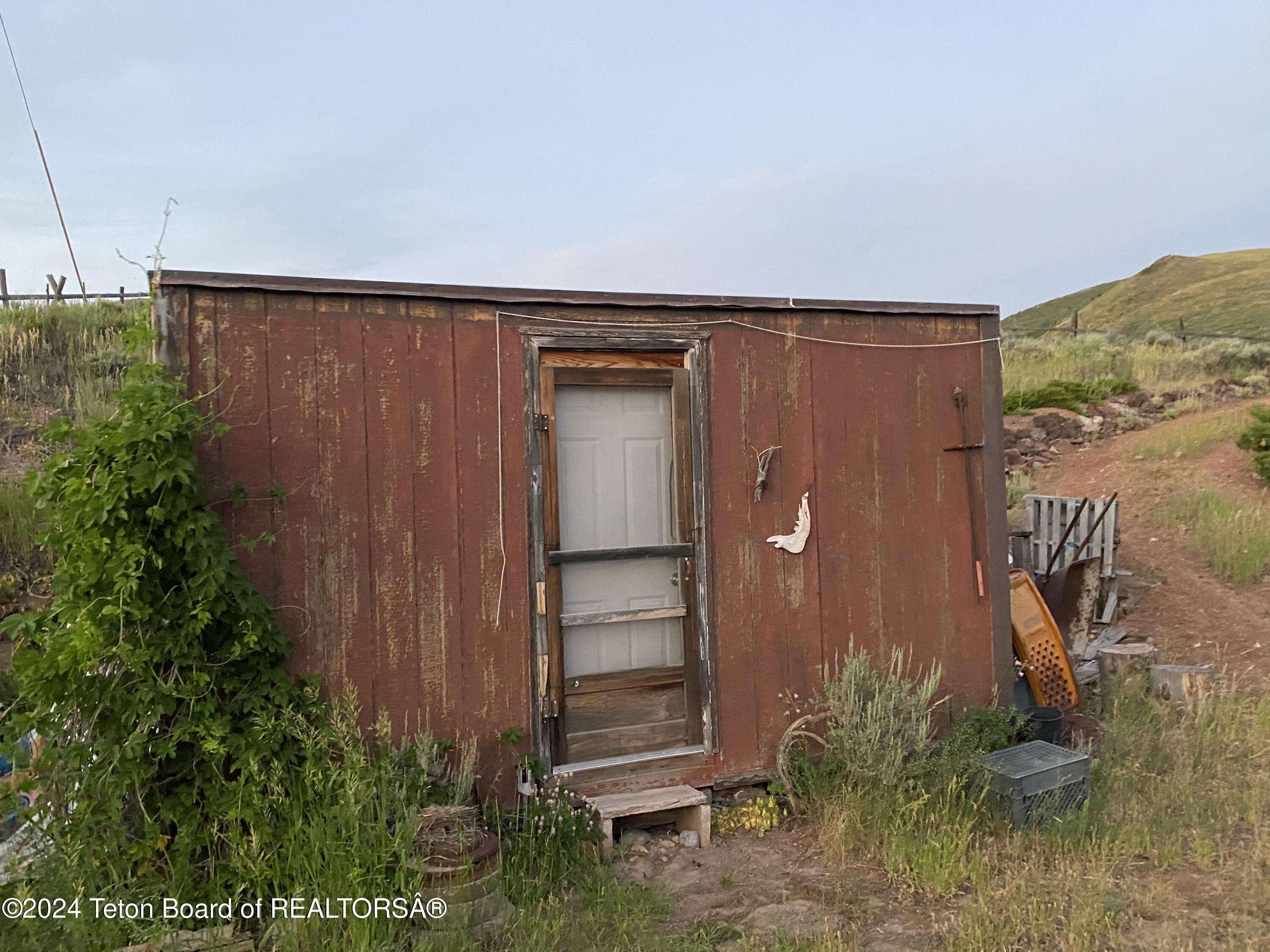 2406 Smokey Canyon Road Wayan, ID 83285 - Photo 12 of 39 IMG_2874