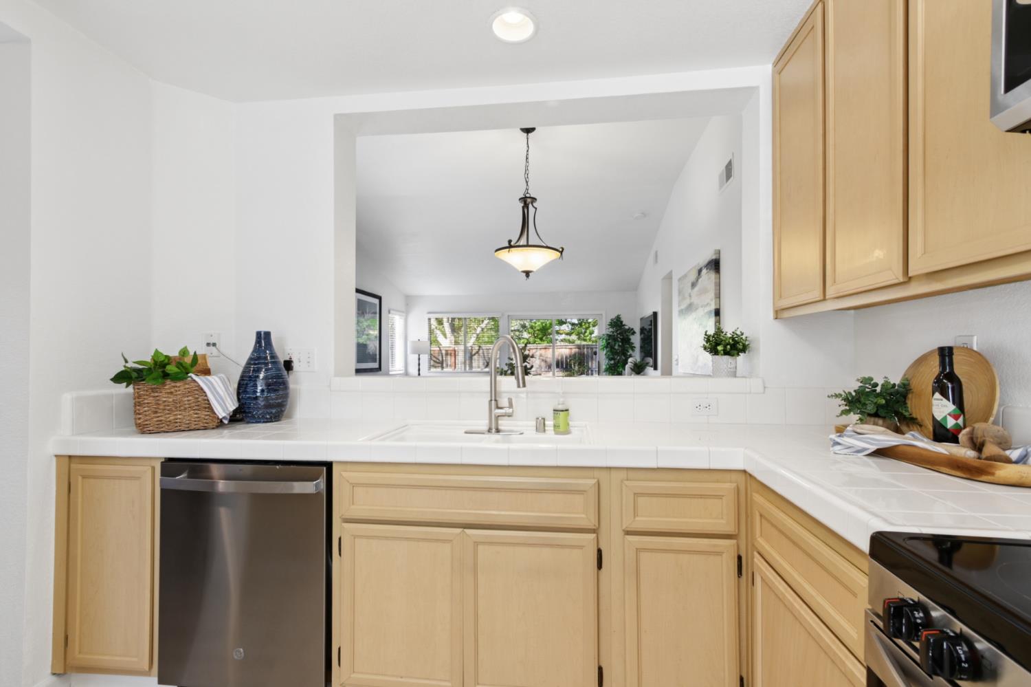 2345 Roualt Street Davis, CA 95618 - Photo 23 of 45