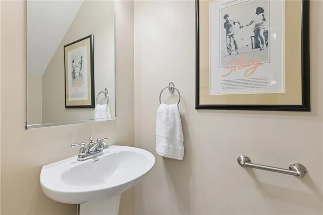 $559,900 | 420 Holly Street, St. Simons Island, GA 31522