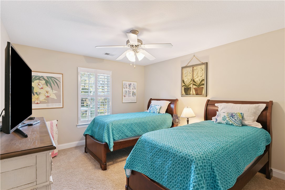 420 Holly Street St. Simons Island, GA 31522 - Photo 19 of 26 GUEST BEDROOM #1 UP