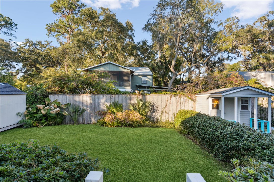 420 Holly Street St. Simons Island, GA 31522 - Photo 24 of 26 BACK YARD