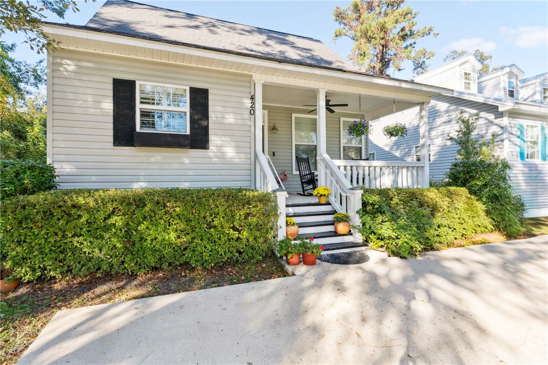 420 Holly Street St. Simons Island, GA 31522 - Photo 3 of 26