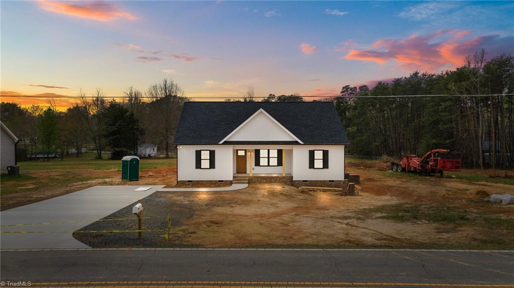 2492 Price Road Eden, NC 27288 - Photo 3 of 44 Gallery Image 3