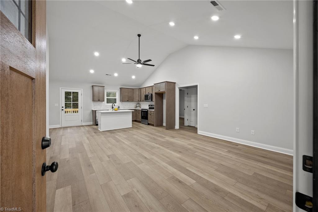 2492 Price Road Eden, NC 27288 - Photo 7 of 44 Gallery Image 7