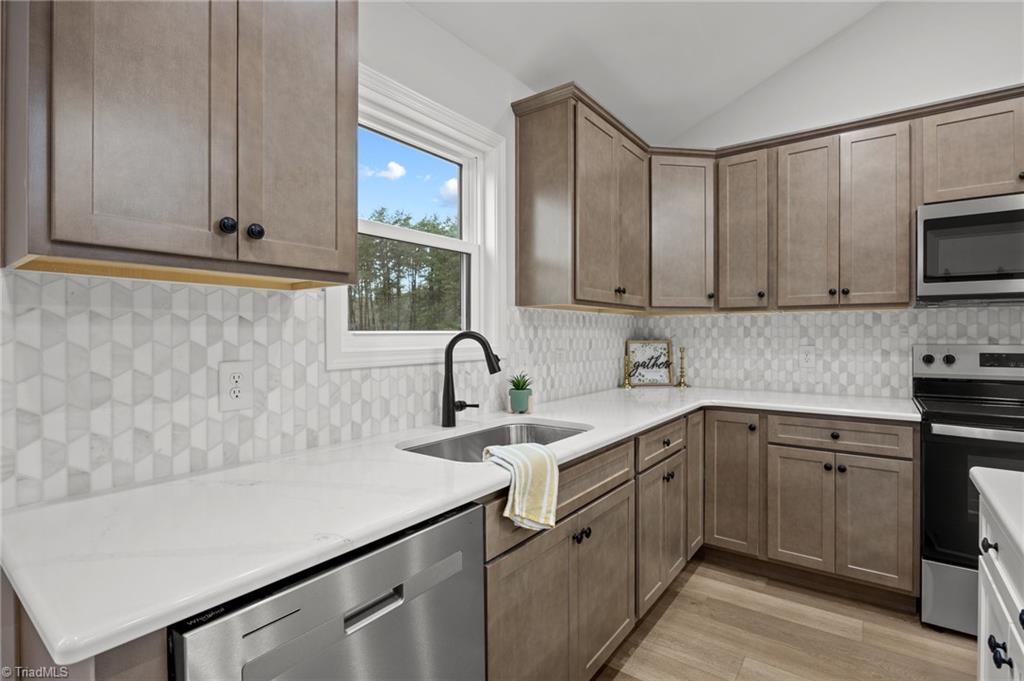 2492 Price Road Eden, NC 27288 - Photo 10 of 44 Gallery Image 10