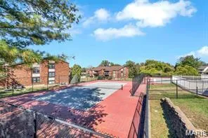 $109,000 | 3109 Broken Oak Drive, Unit D, Oakville, MO 63129