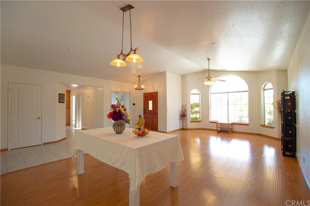 9119 Daisy Road Hesperia, CA 92344 - Photo 8 of 58 Gallery Image 8