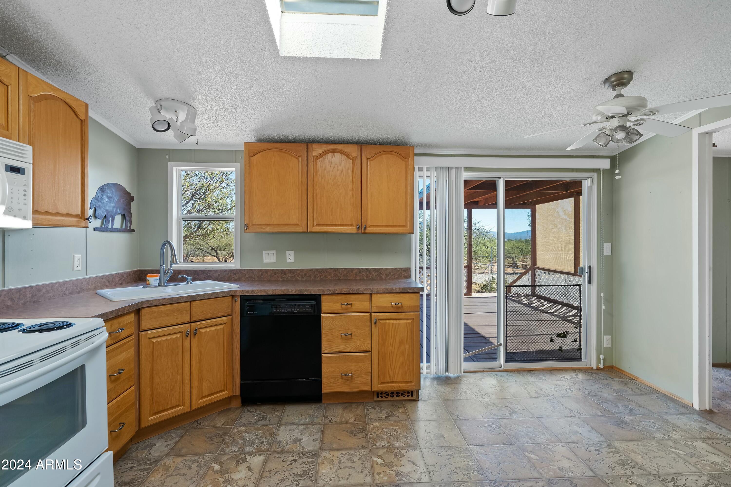 9771 East Rocking W Ranch Road Hereford, AZ 85615 - Photo 8 of 31 8 Interior