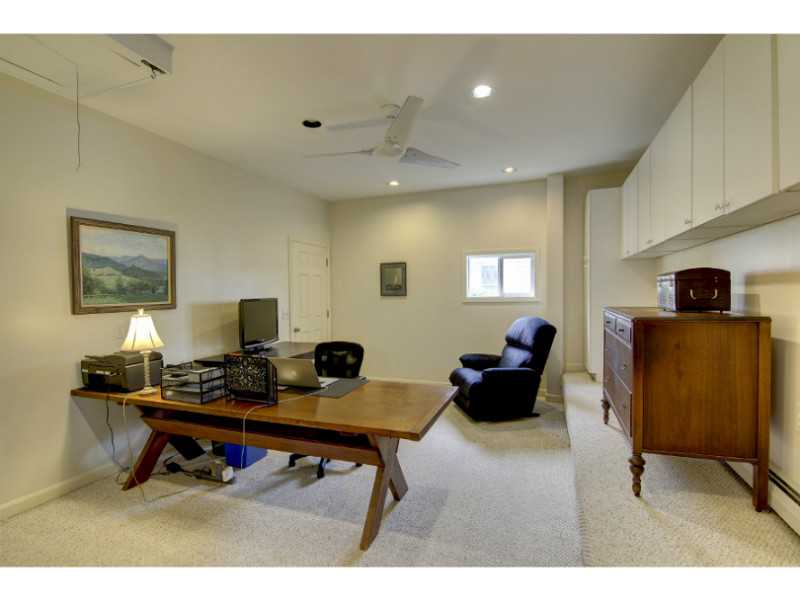 7 Riverside Drive Barrington, RI 02806 - Photo 14 of 25 Studio/Study/Office.